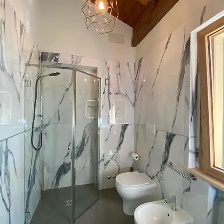 Апартаменты Nuovo Chalet Sole Luna, Riccione E Misano Santa Maria di Scacciano